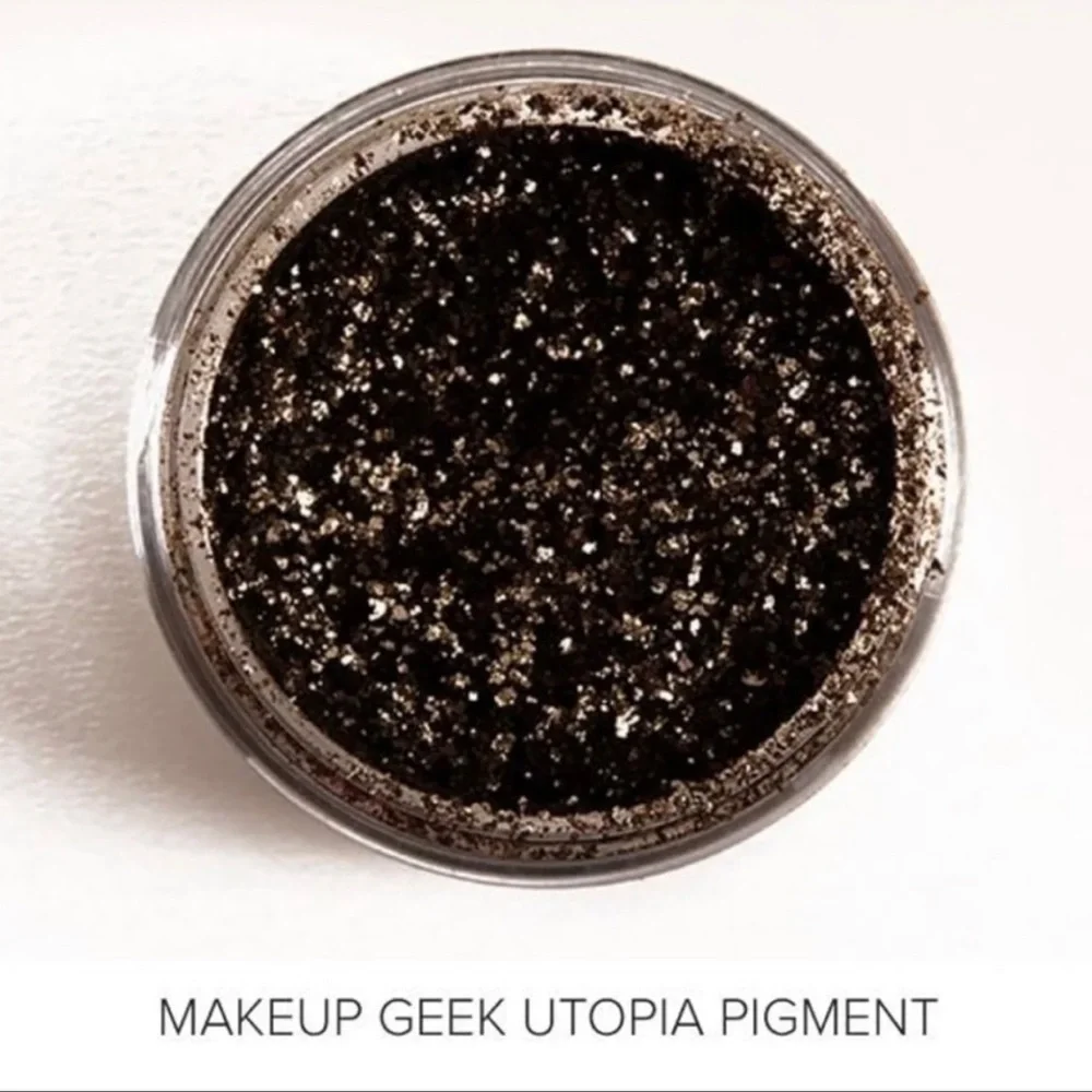 Makeup Geek Pigment Eyeshadow